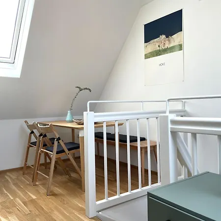 Apartment Bright + Cozy Dachgeschoss Maisonette Im Zentrum