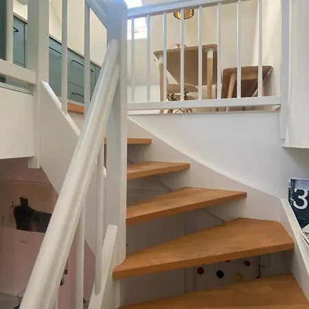 Apartment Bright + Cozy Dachgeschoss Maisonette Im Zentrum *